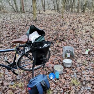 Am Lagerplatz an der Dahme auspacken