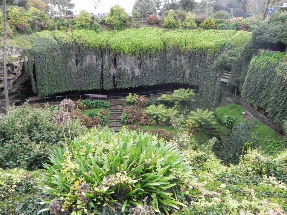 Umperthon sink-hole in Mount Gambier