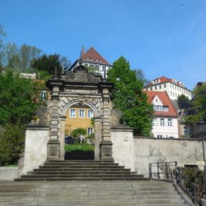 Schlosstor an der Elbe