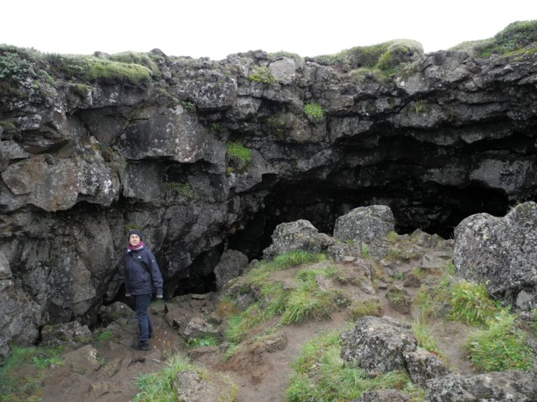 2015 Island Raufarholshellir Noas cave