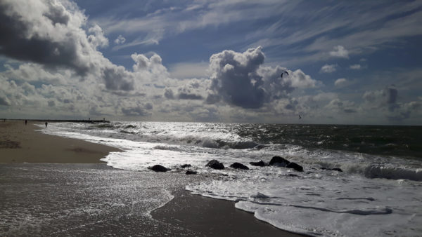 Strand Sonne Wolken Wellen Thorsminde