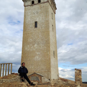 Dani vor dem alten Leuchtturm Rubjerg Knude Fyr