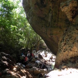 Kuba Vinales Reitrunde Höhle Ausgang Gruppe