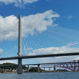 Bei Edinburgh City am Firth of Forth die drei Brücken