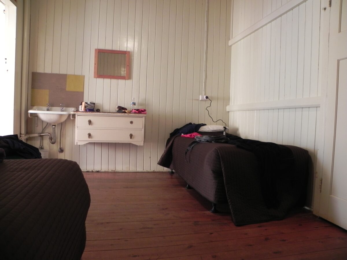 Injune Hotel my room