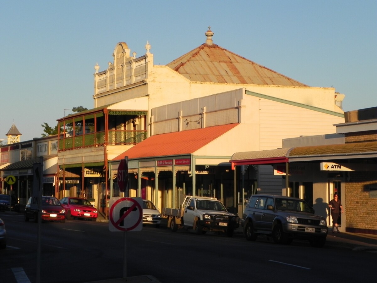 Charters Towers town house downtown