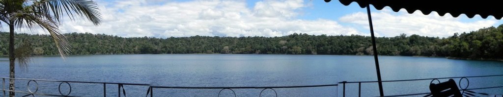 Lake Barrine Café