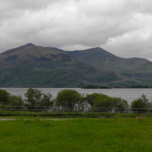 Panorama über den Lough Leane zur Bergkette