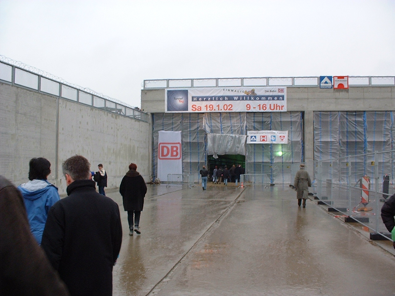 Besichtigung im Bahntunnel zum Potsdamer Platz