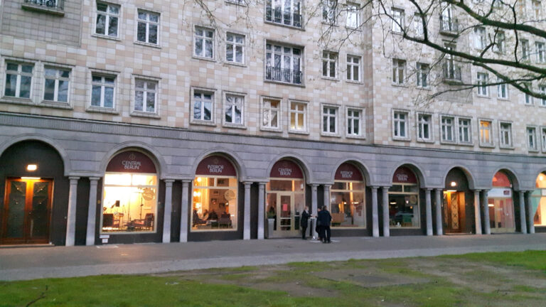 Gallery Central Berlin Kabarett