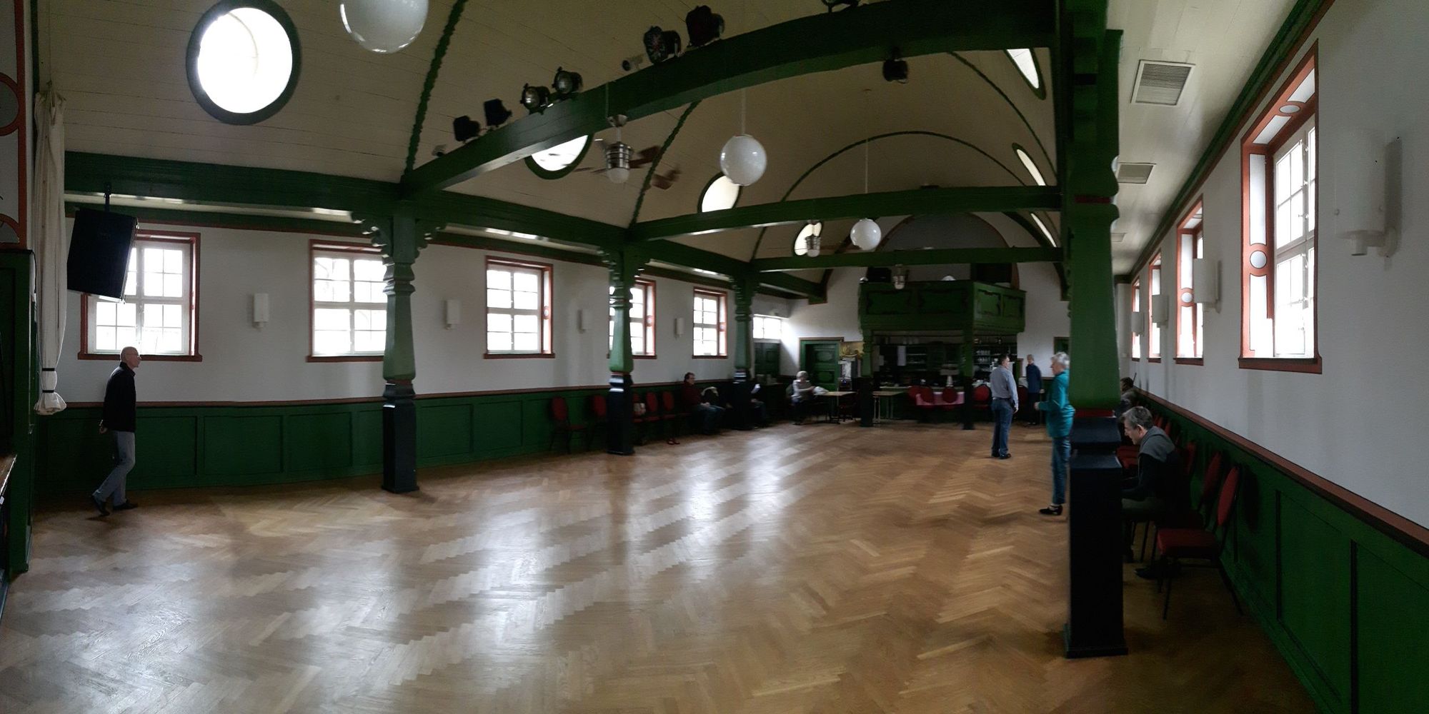 Tanzsaal im Gasthaus zum Hirsch