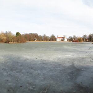 Eis auf dem Schlosssee Fürstlich Drehna