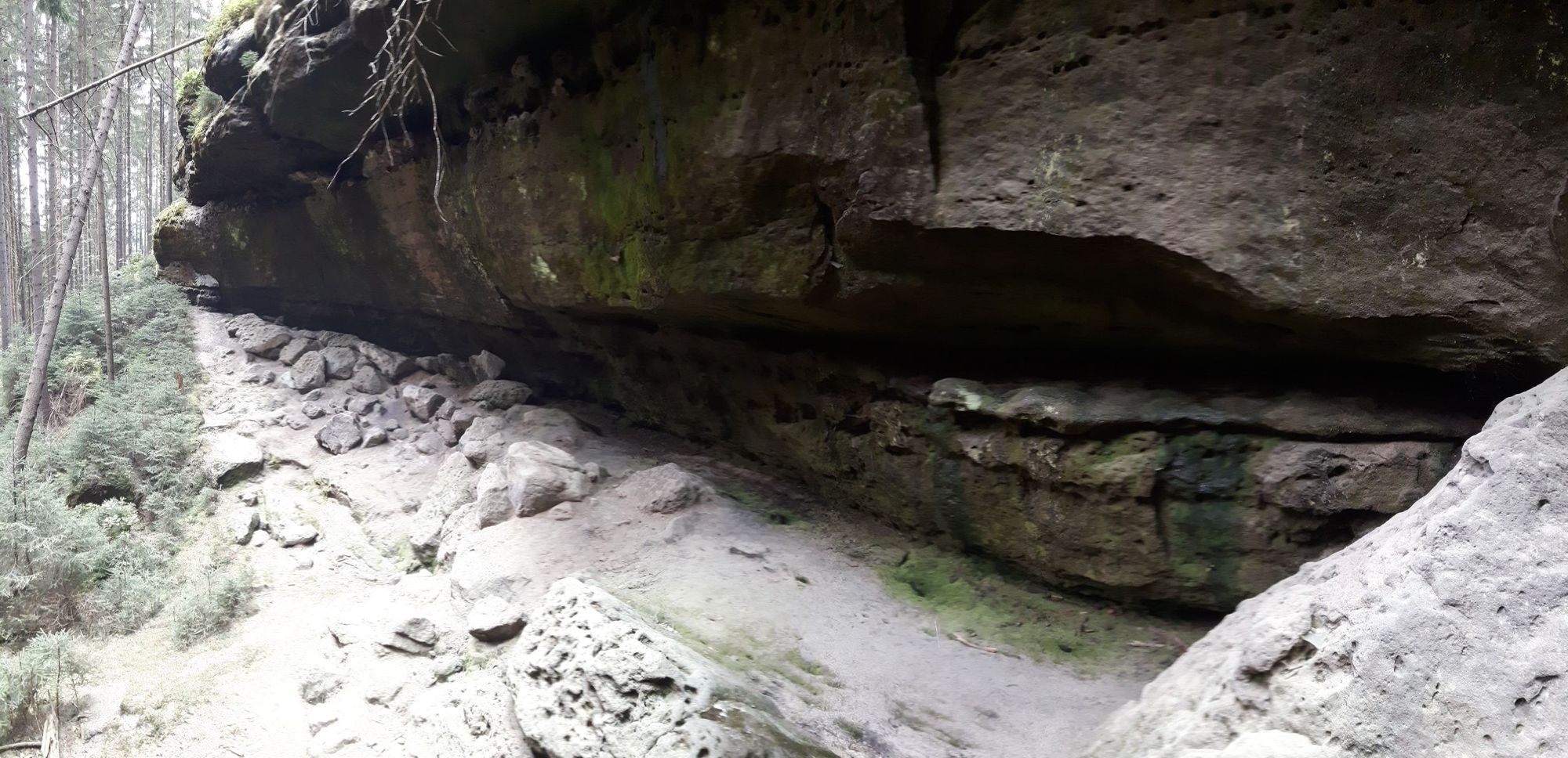 Abri Höhle