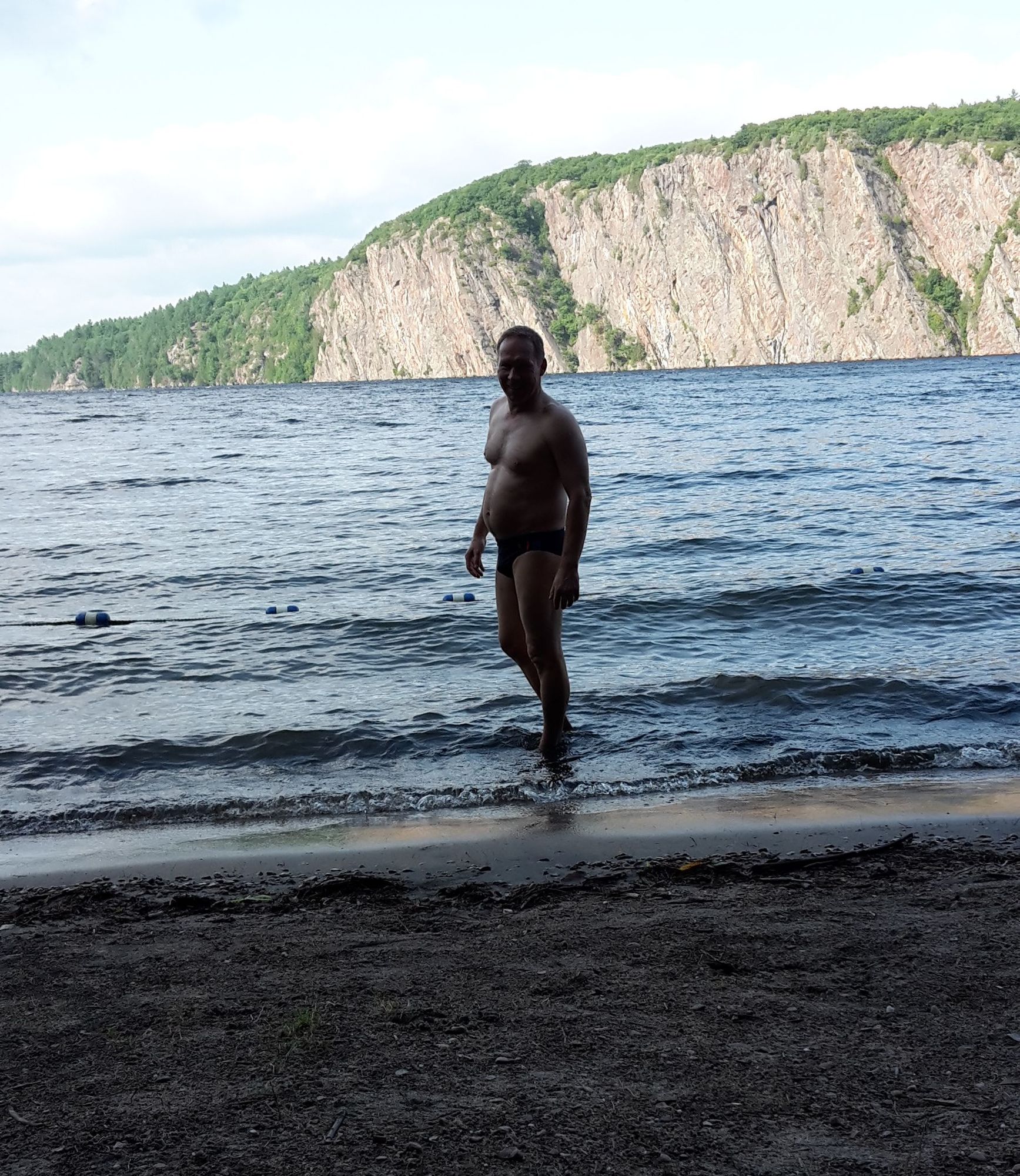 Mazinow Lake Baden am Abend gegenüber Old Walt Rock