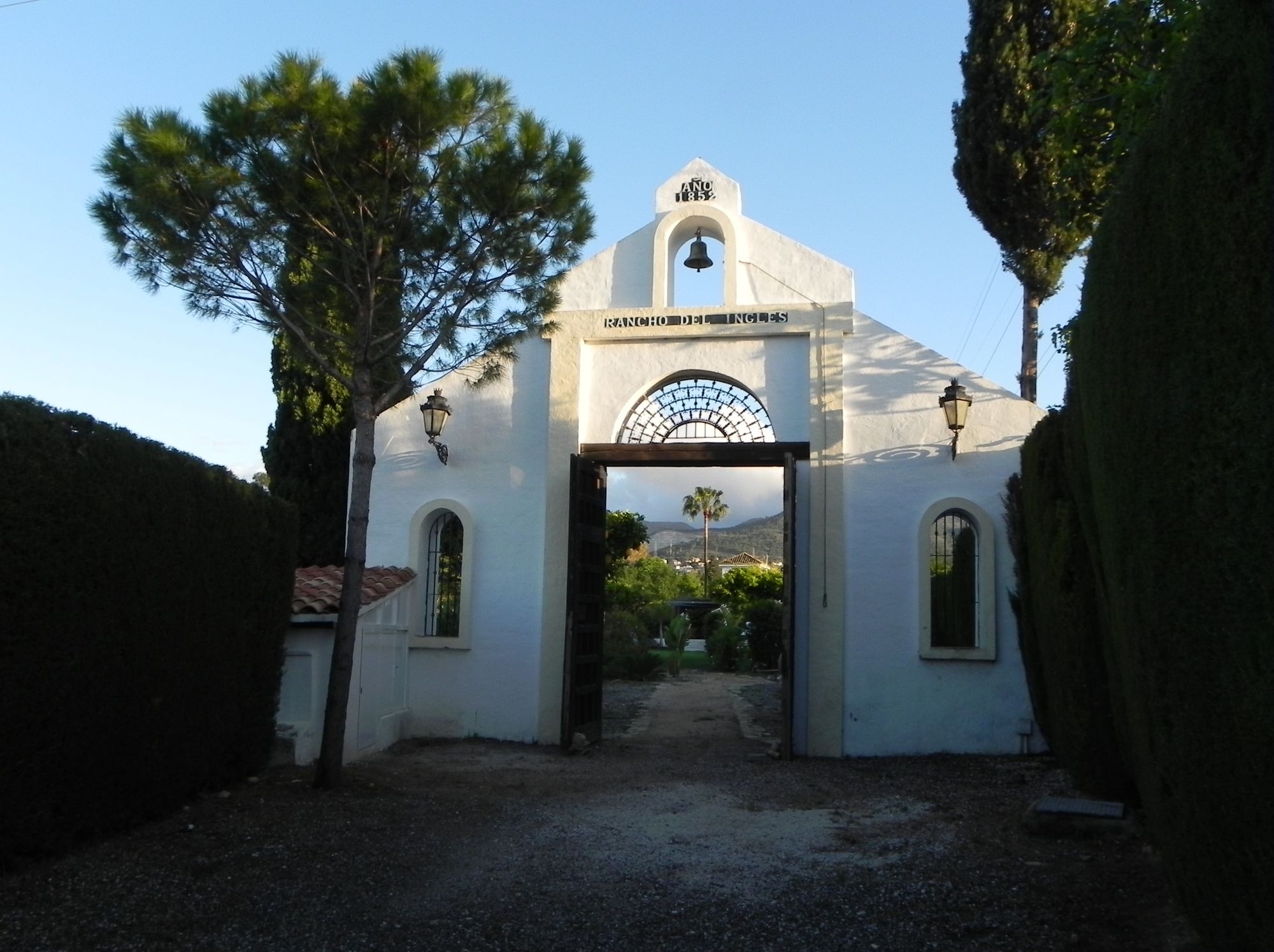 Spanien Rancho de Inglese Portal Zufahrt von innen