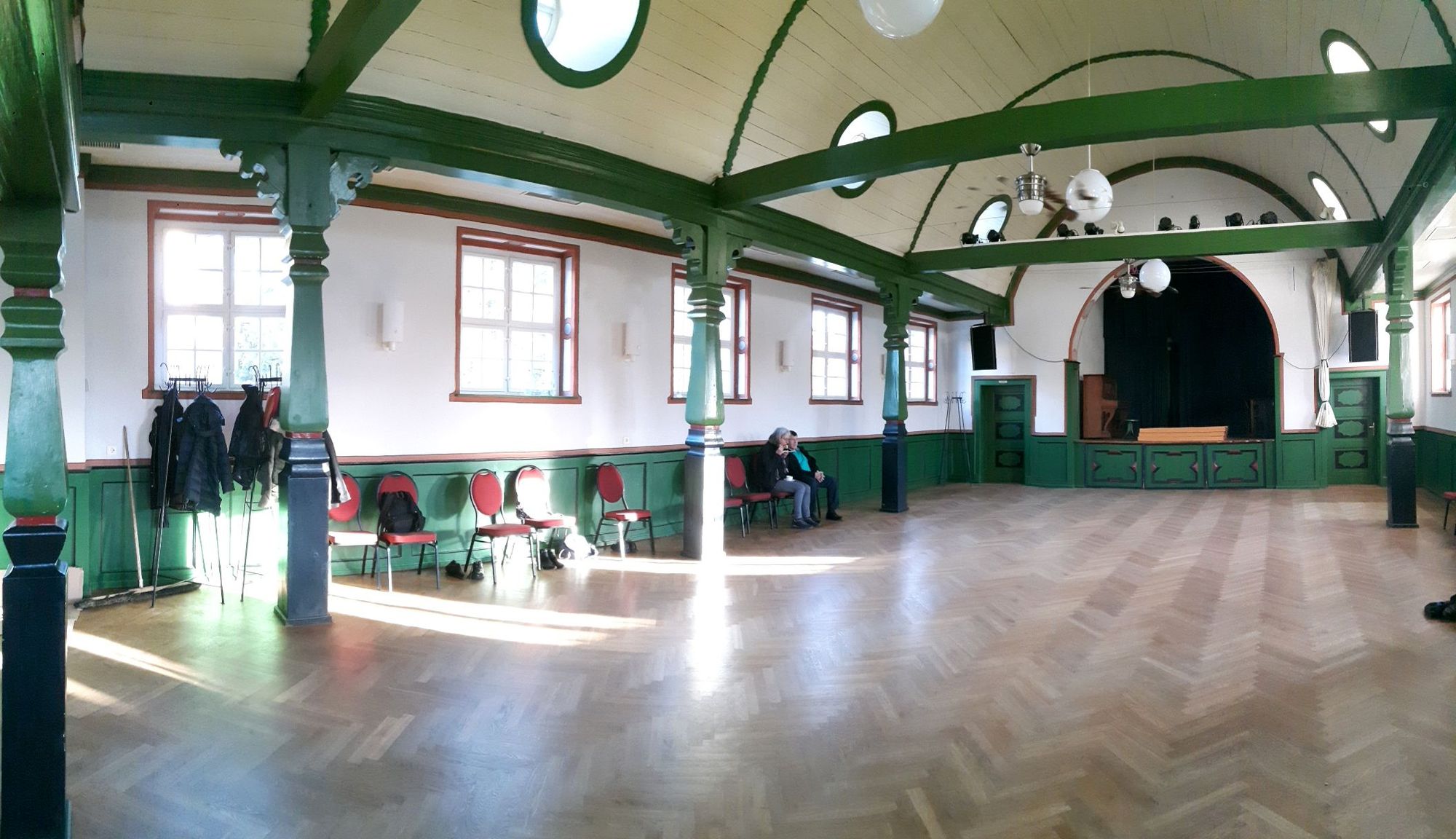 Der Tanzsaal im Gasthaus "Zum Hirsch"
