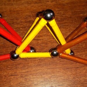 Geomag Spielzeug drei Dreiecke