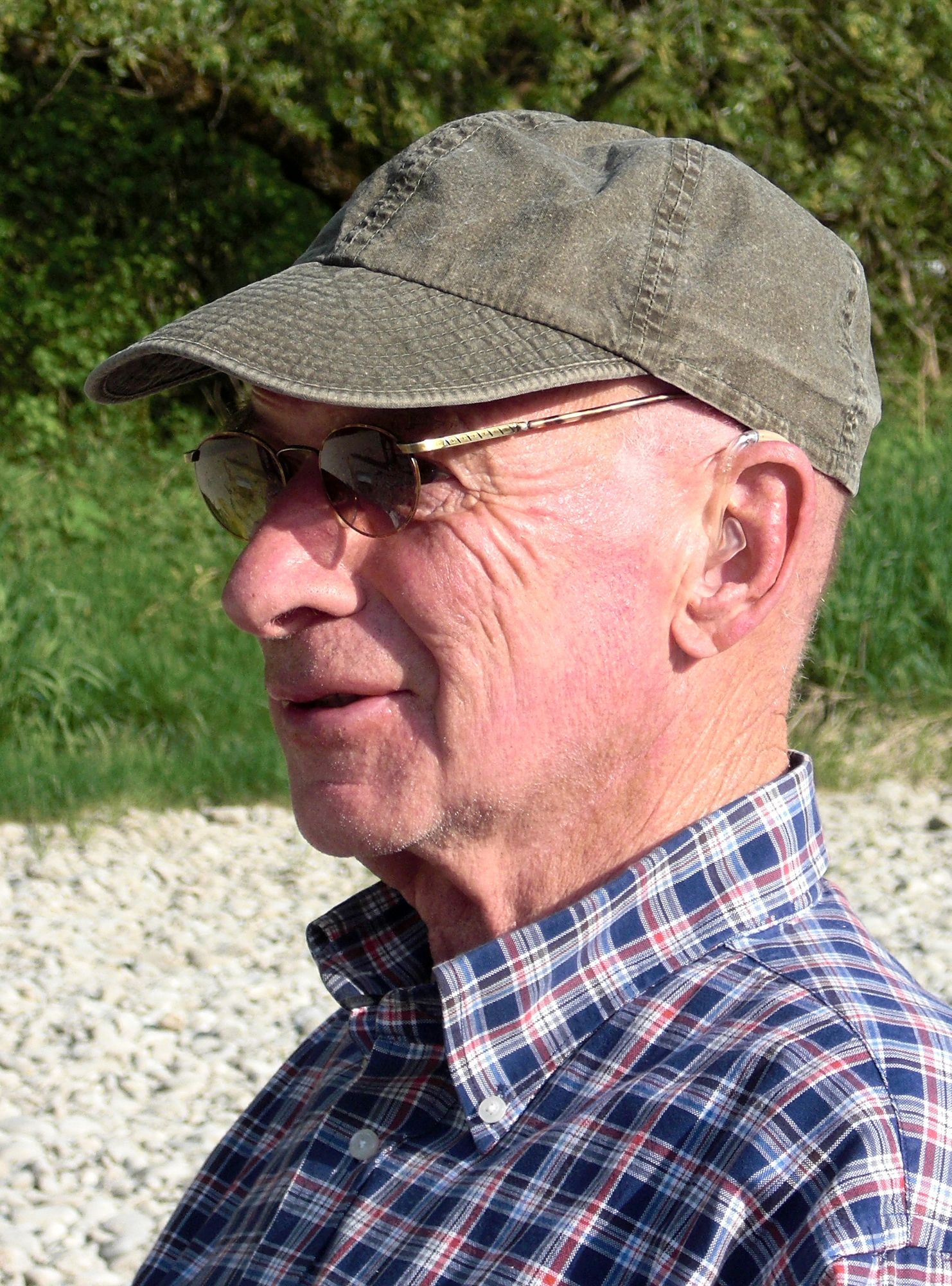 Porträt Papa Paul-Hermann Huppertz an seinem geliebten Isarufer