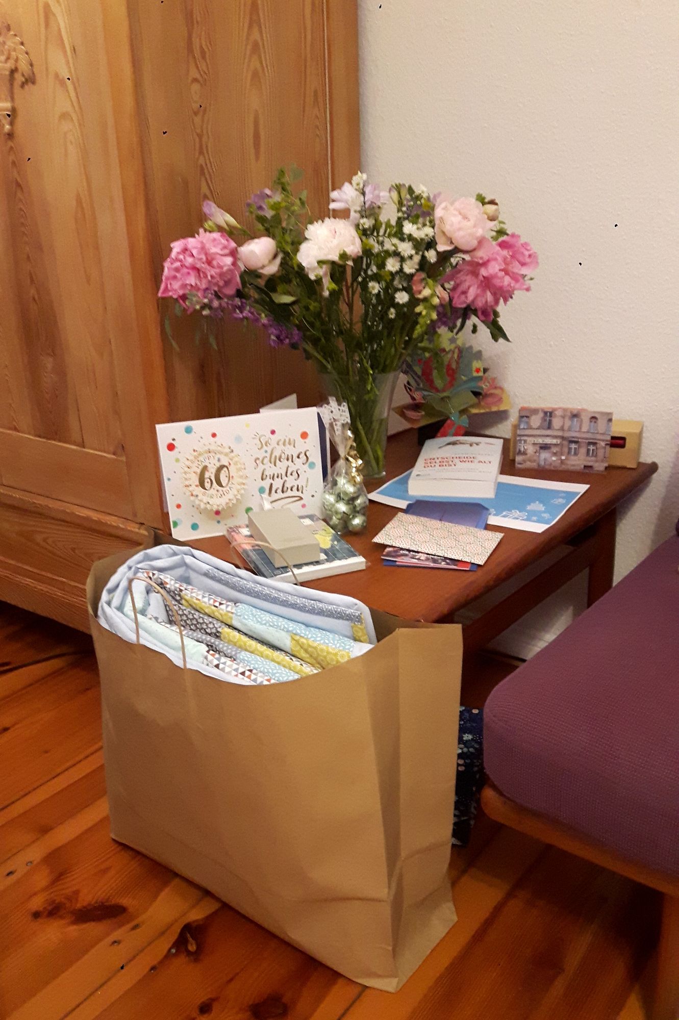 der Geschenketisch