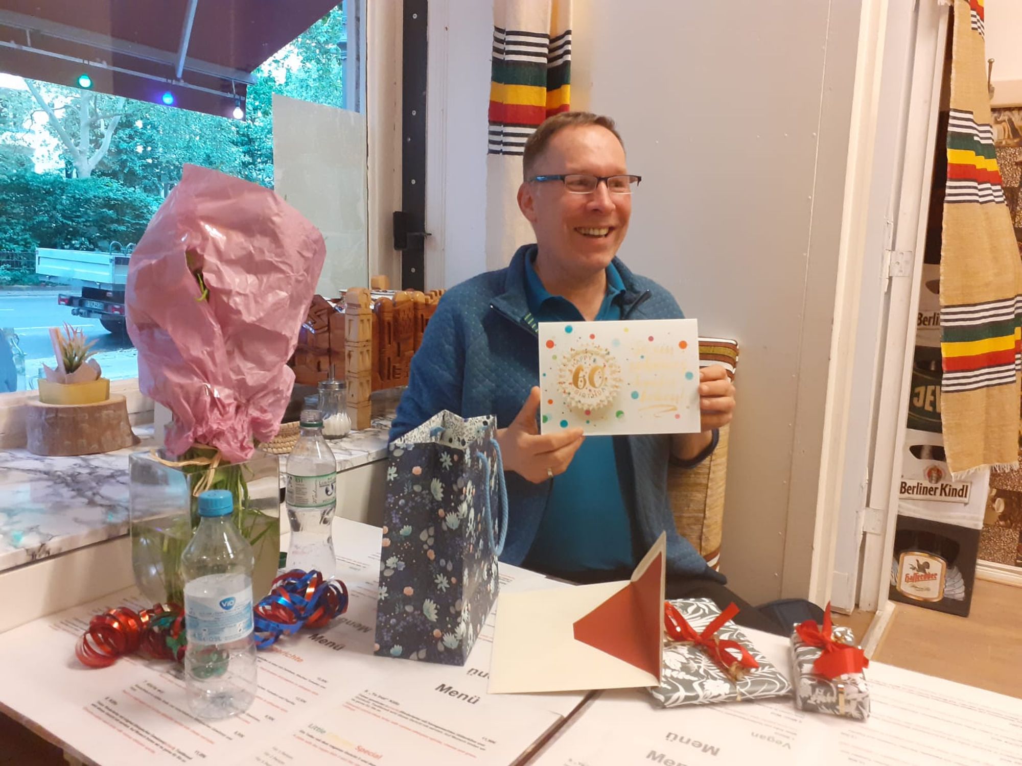 Ich mit Geschenkkarte