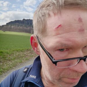 auf dem Pfaffenstein nach Meeting mit Baum