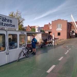 Konrad auf der Fähre