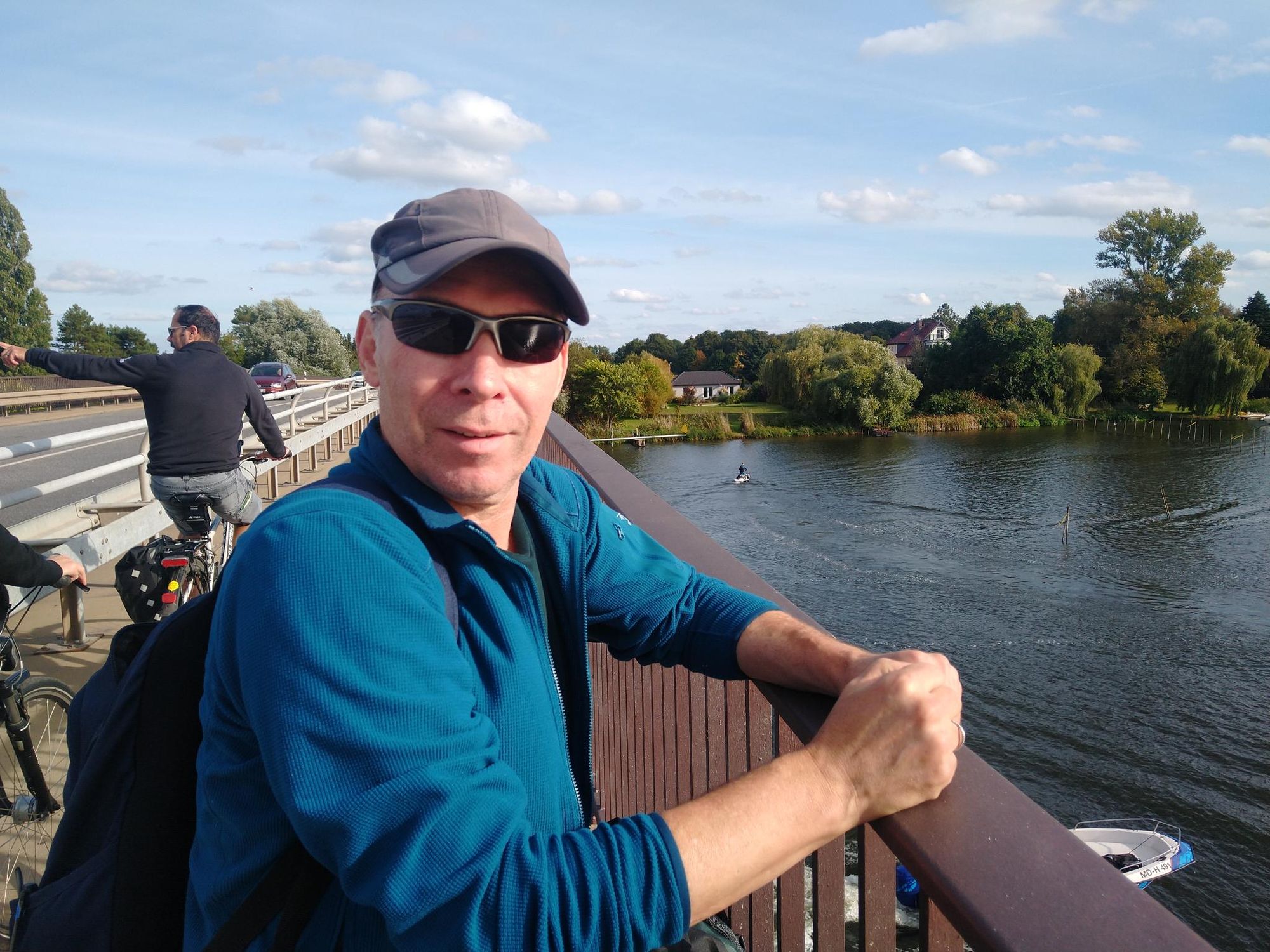 Konrad auf Brücke