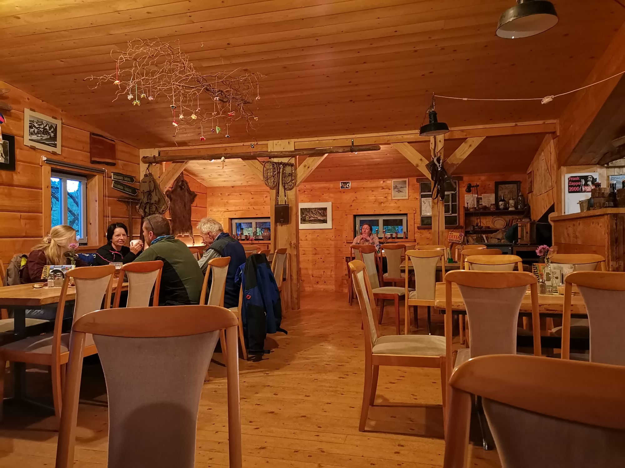 Gaststube in der Ottendorfer Hütte