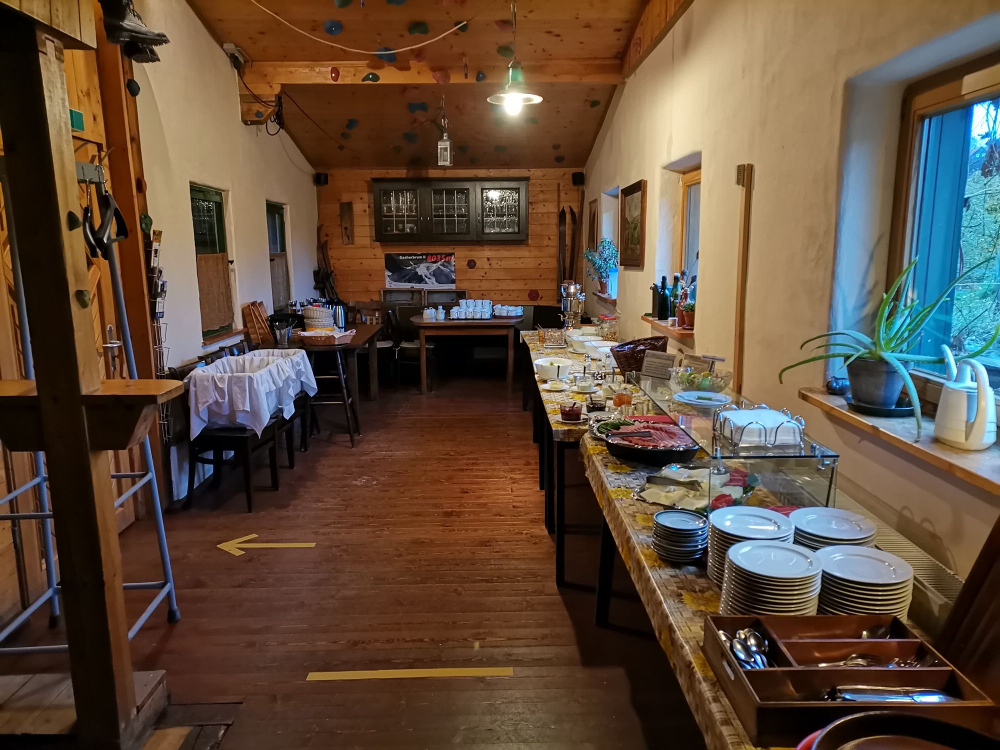Frühstücksbuffet in der Ottendorfer Hütte
