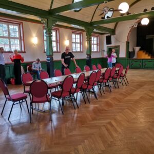Mittagstisch im Tanzsaal Zum Hirschen in Fürstlich Drehna