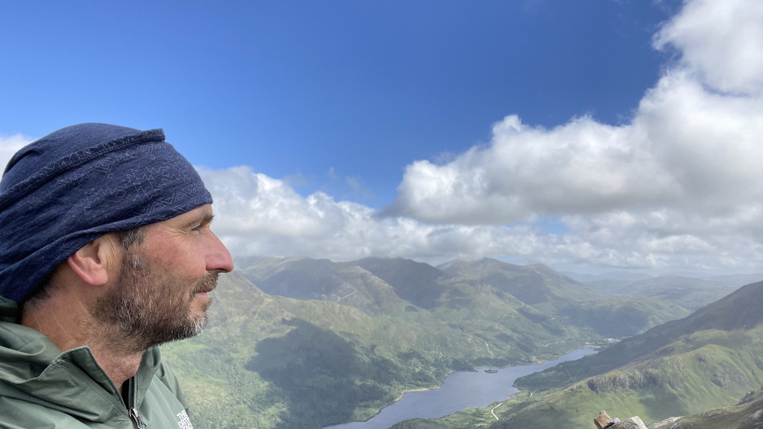 Dirk am Berg mit Blick zum Loch Leven