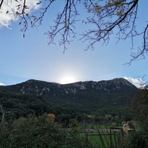Blick auf Berg nach Sonnenuntergang