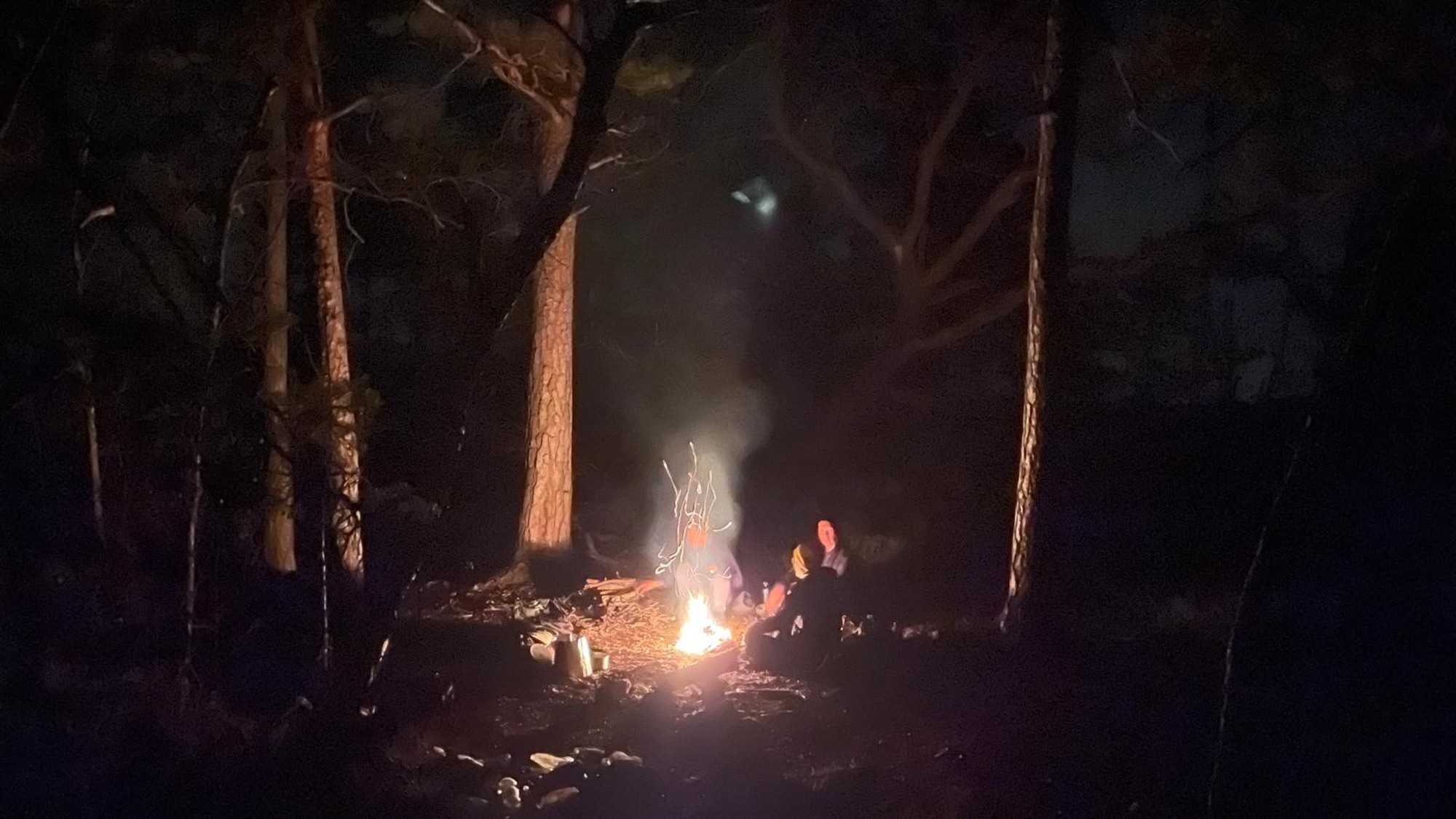 Lagerfeuer am Abend