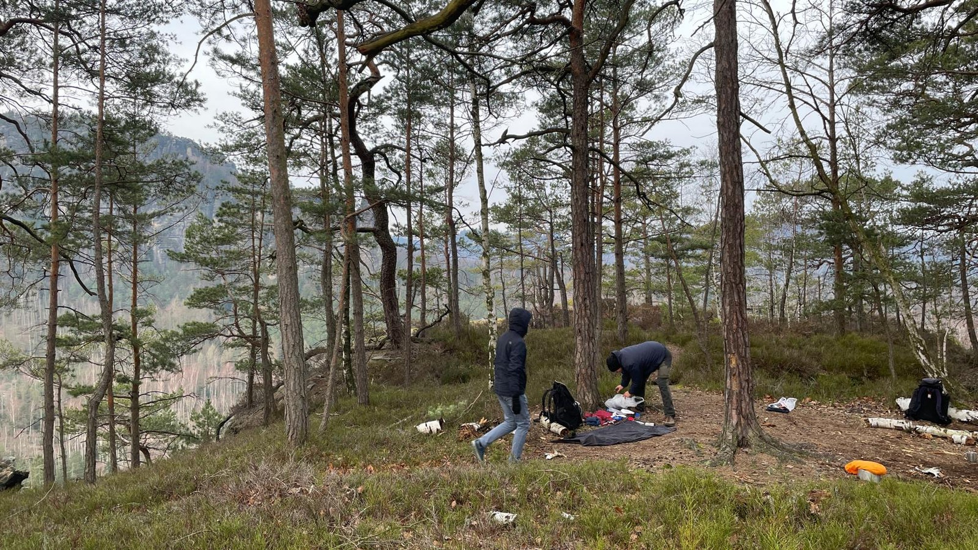 Aufbruch zusammen packen